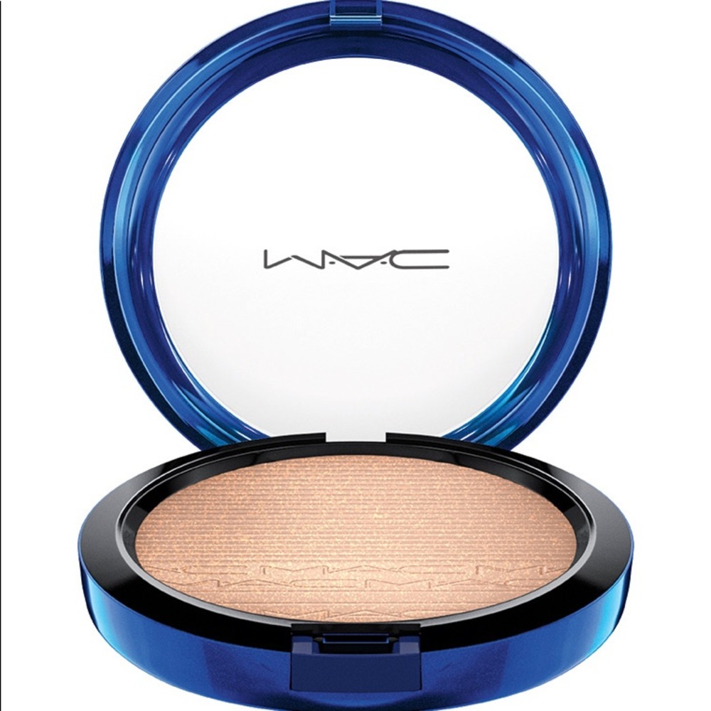 ✨Shaft of Gold✨Mac extra diminish skin finish